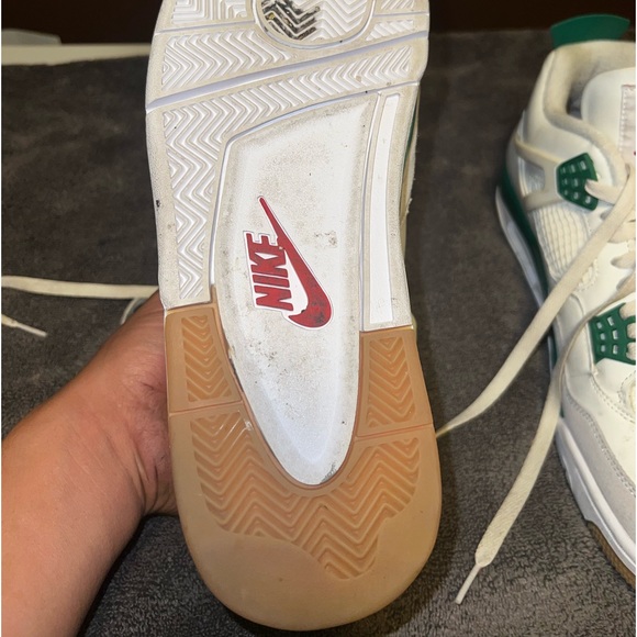 Jordan 4 Nike SB (Used) - Picture 8 of 10